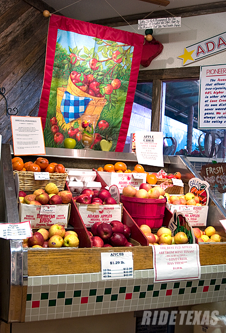 They sell the apples they grow in their store. It doesn't get any fresher than this. (Photo by Valerie Asensio)