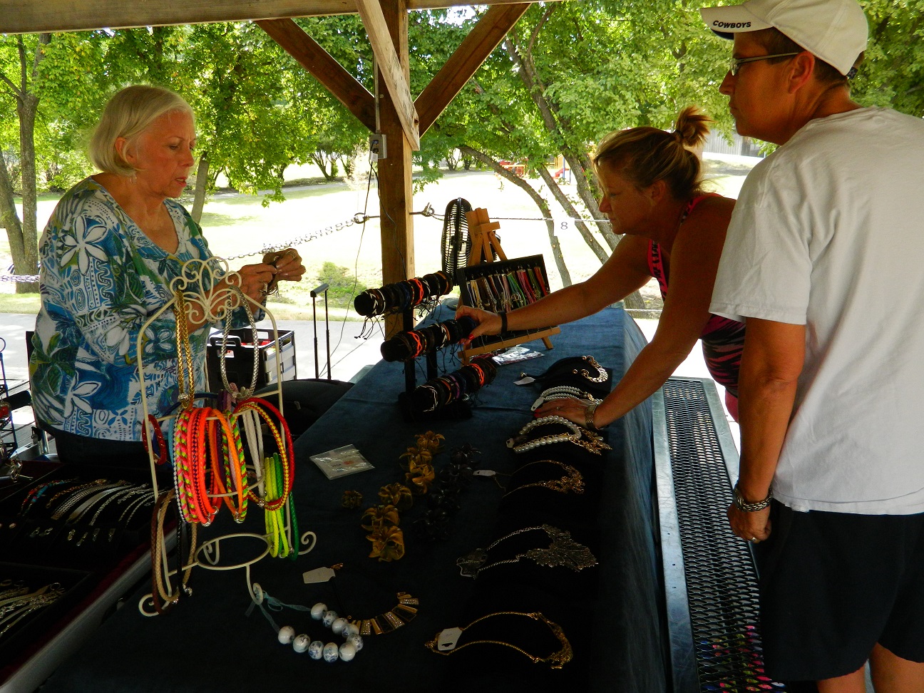 Farmers & Fleas Market Farmersville Ride Texas